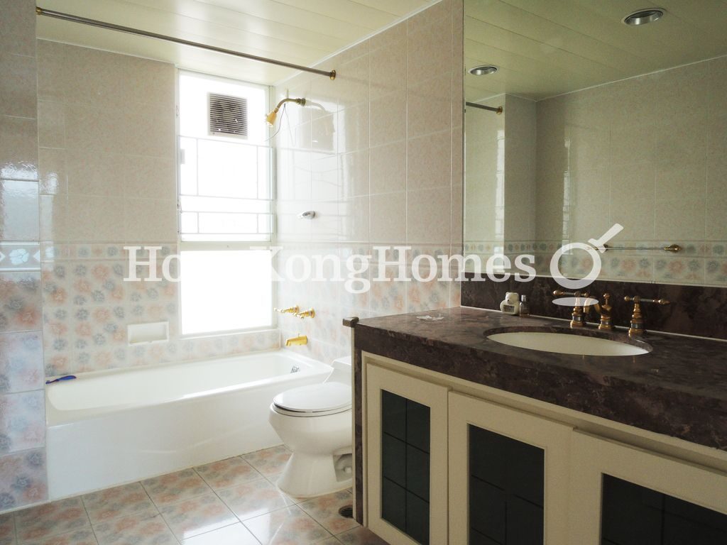 Guest Bathroom — 紅山半島 - 第01座，大潭