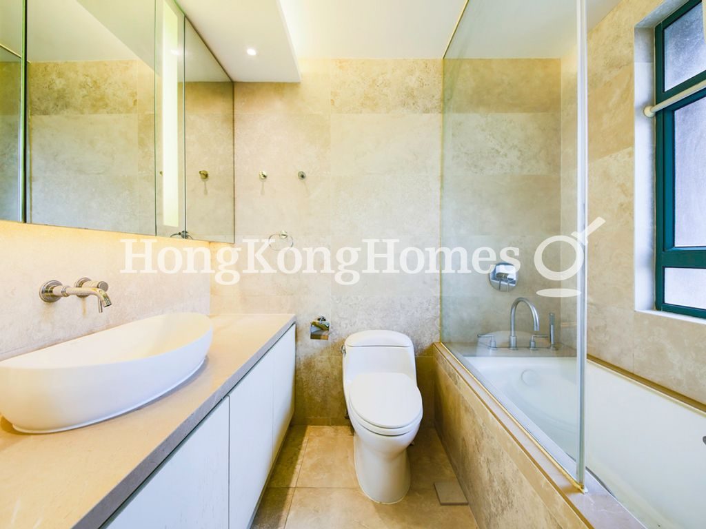 Master Bathroom — 曉峰閣 - 第01座，中半山