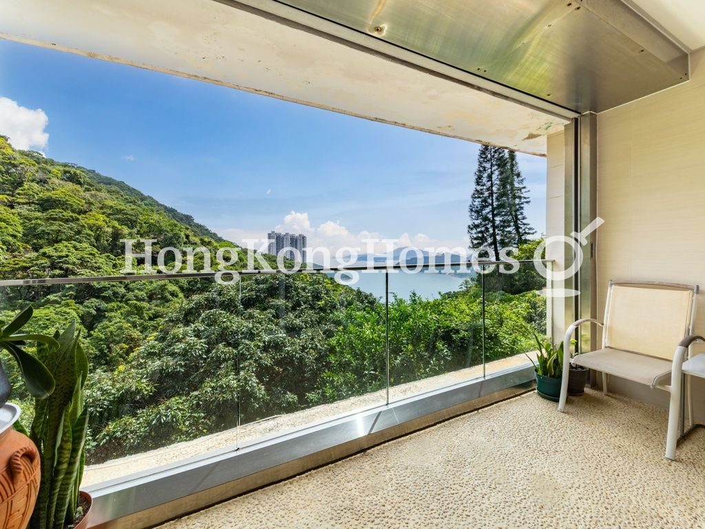 Balcony off Living and Dining Room — 海峰園 - 第19A-B座，淺水灣