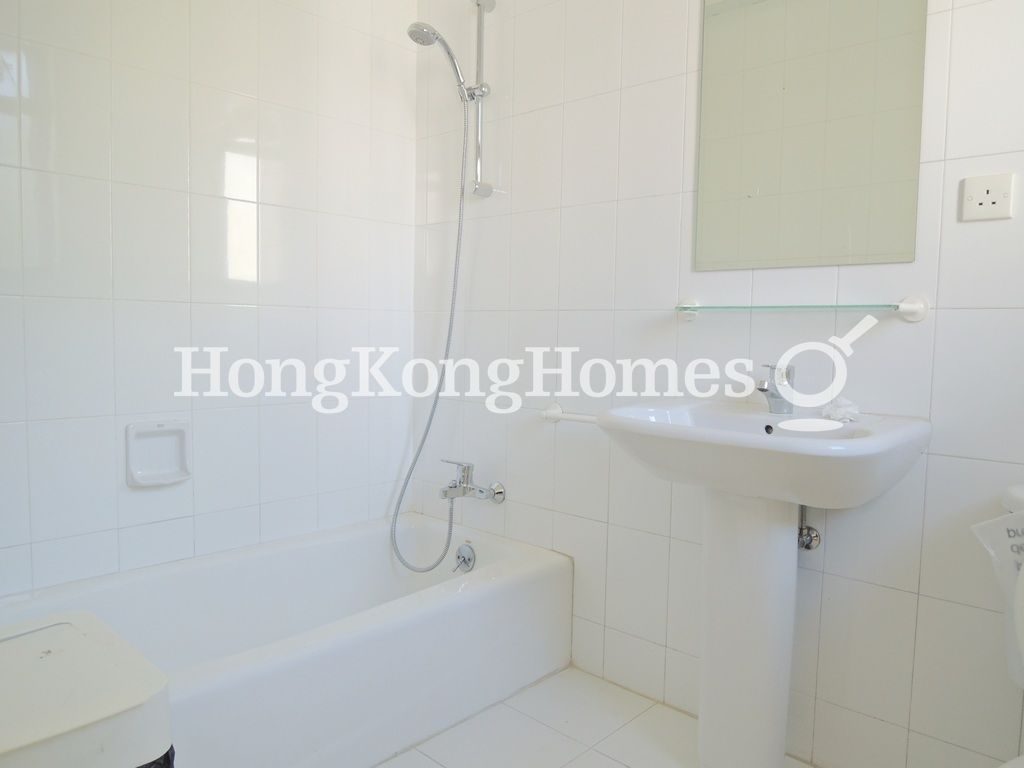 Master Bathroom — 雙灣，舂坎角