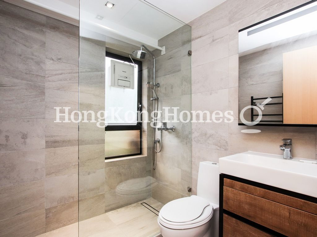 Guest Bathroom — Ruby Court - Block 02, Repulse Bay