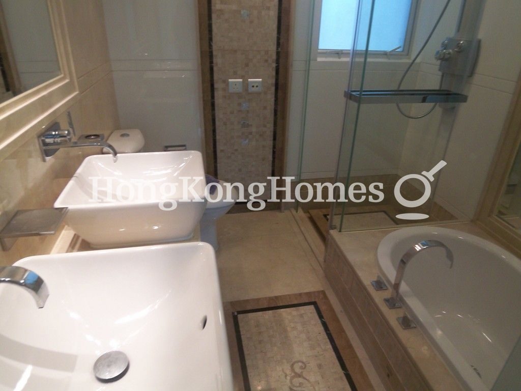 Master Bathroom — 名門 - 第03座，渣甸山