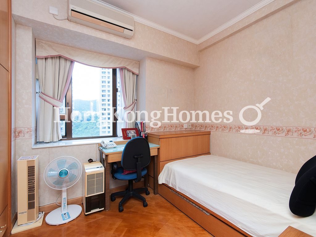 Second Bedroom — 雲暉大廈 - C座，跑馬地