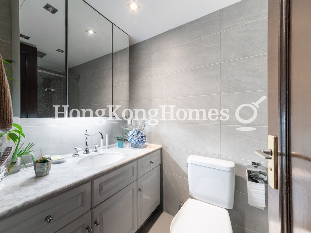 Second Ensuite Bathroom — 陽明山莊 07 座 凌雲閣，淺水灣