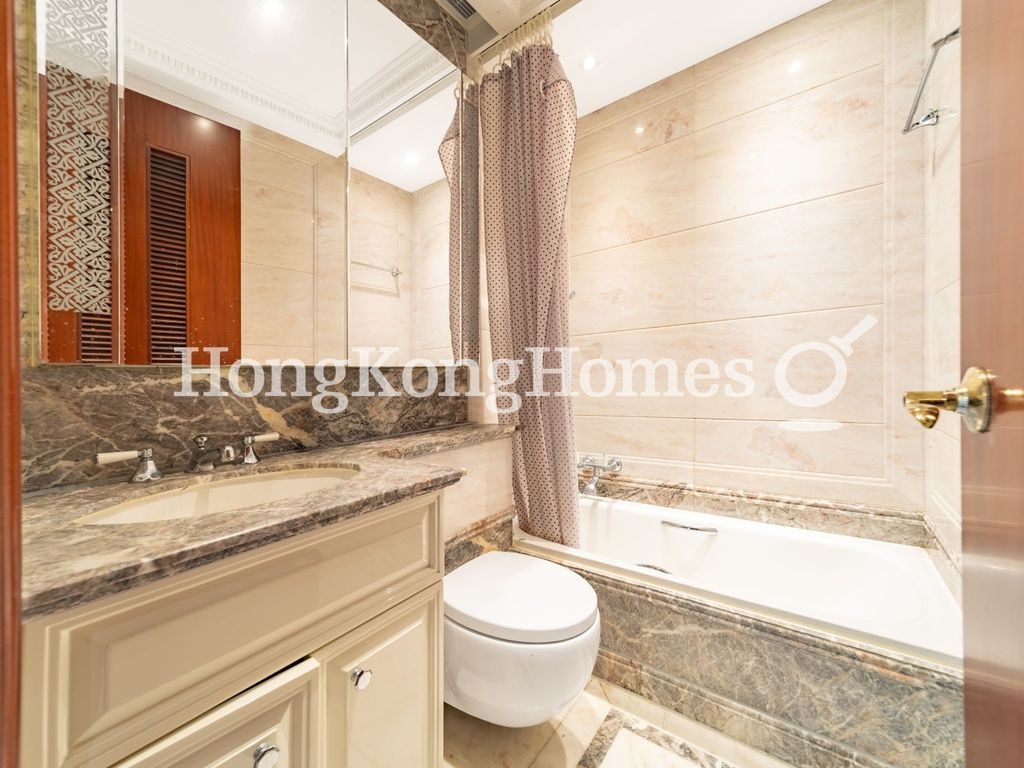 Guest Bathroom — 逸瓏 - 第2座，九龍塘