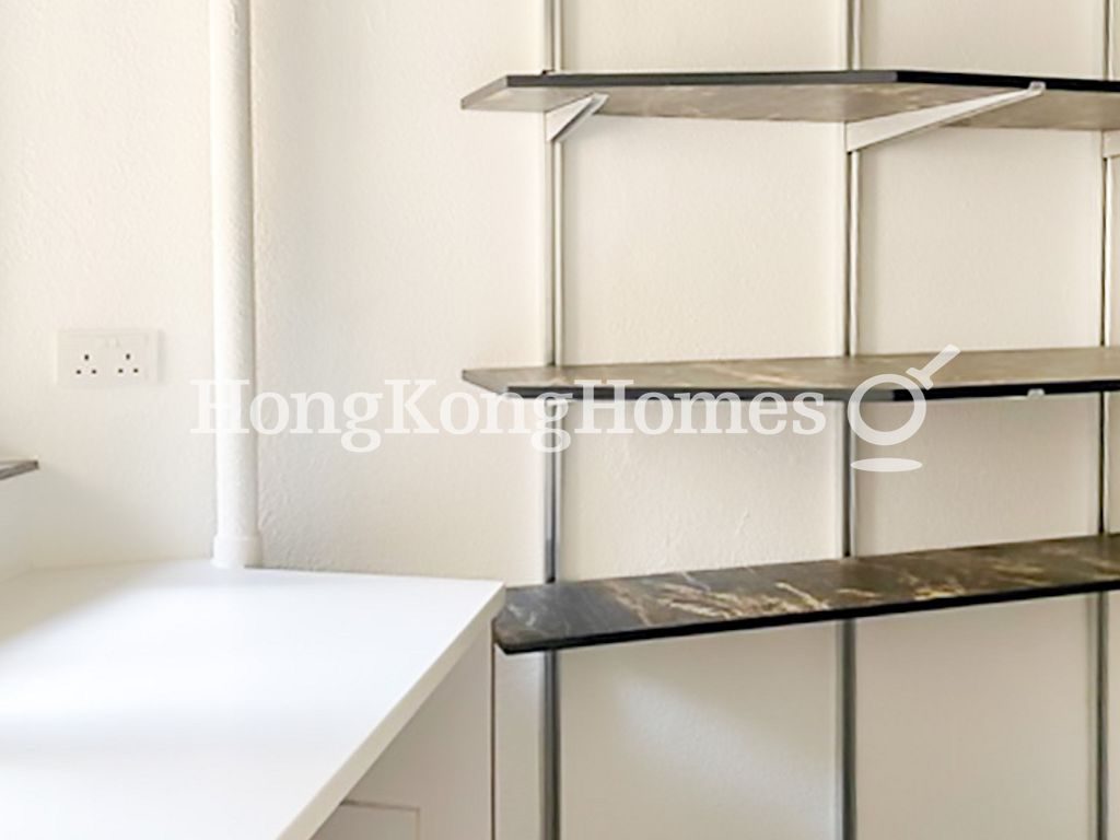 Store Room — 嘉富麗苑 - 第02座，中半山
