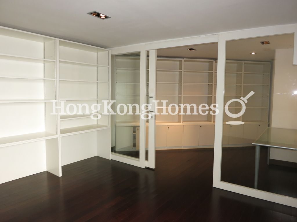 Fifth Bedroom — Buena Vista, Clear Water Bay