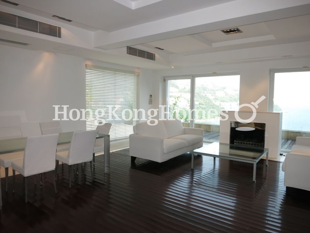 Living and Dining Room — Buena Vista, Clear Water Bay