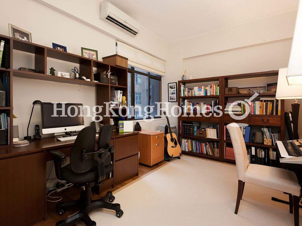 Third Bedroom — Ridge Court, No. 21C-D, Repulse Bay