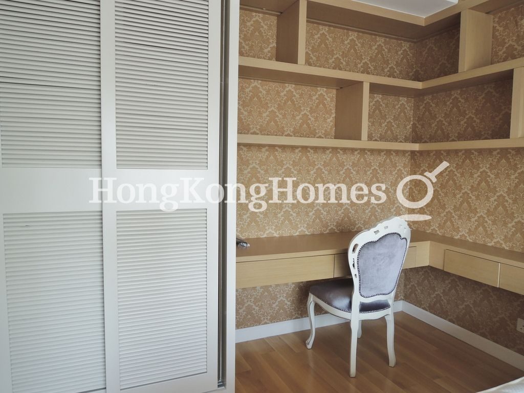 Built-in Wardrobe in Second Bedroom — 上林-第1座，大坑