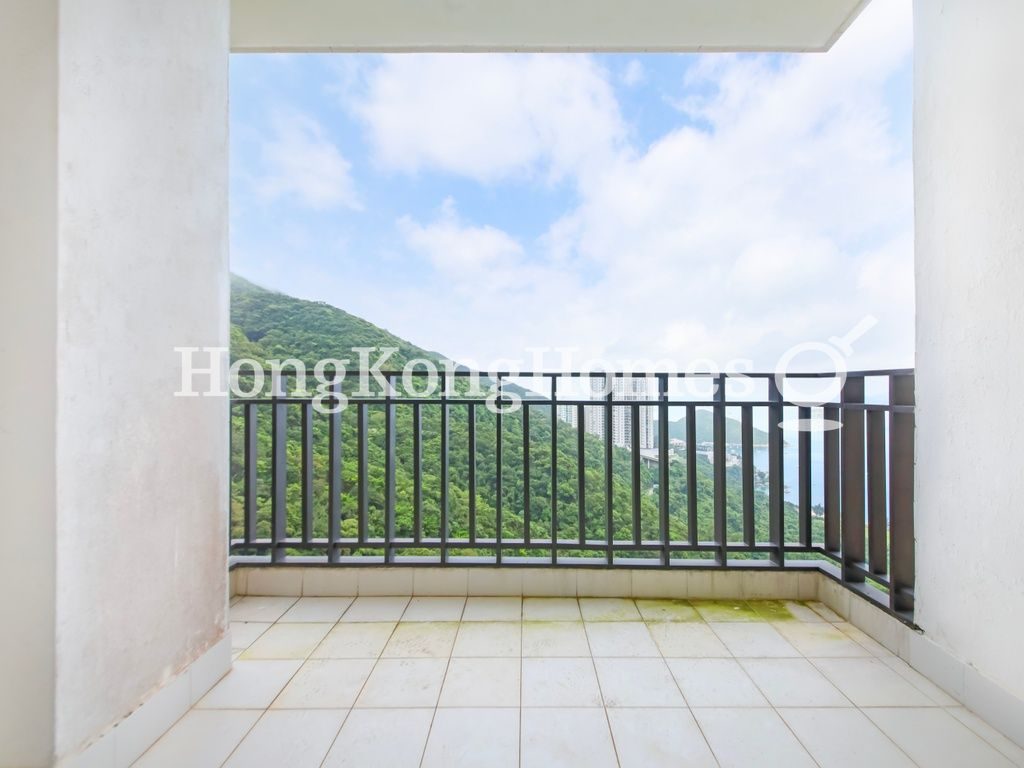 Balcony off Living and Dining Room — 冠園, No. 21A-B，淺水灣