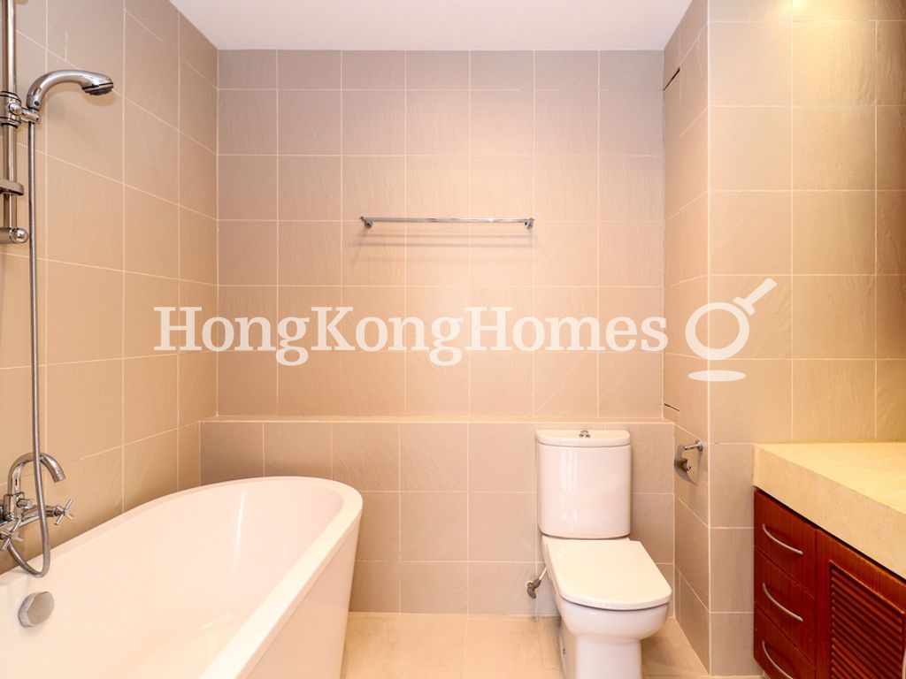Master Bathroom — 嘉雲臺 - 第06座，渣甸山