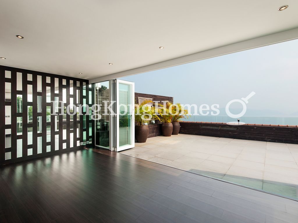 Master Bedroom — Dragon Lake Villa, Clear Water Bay