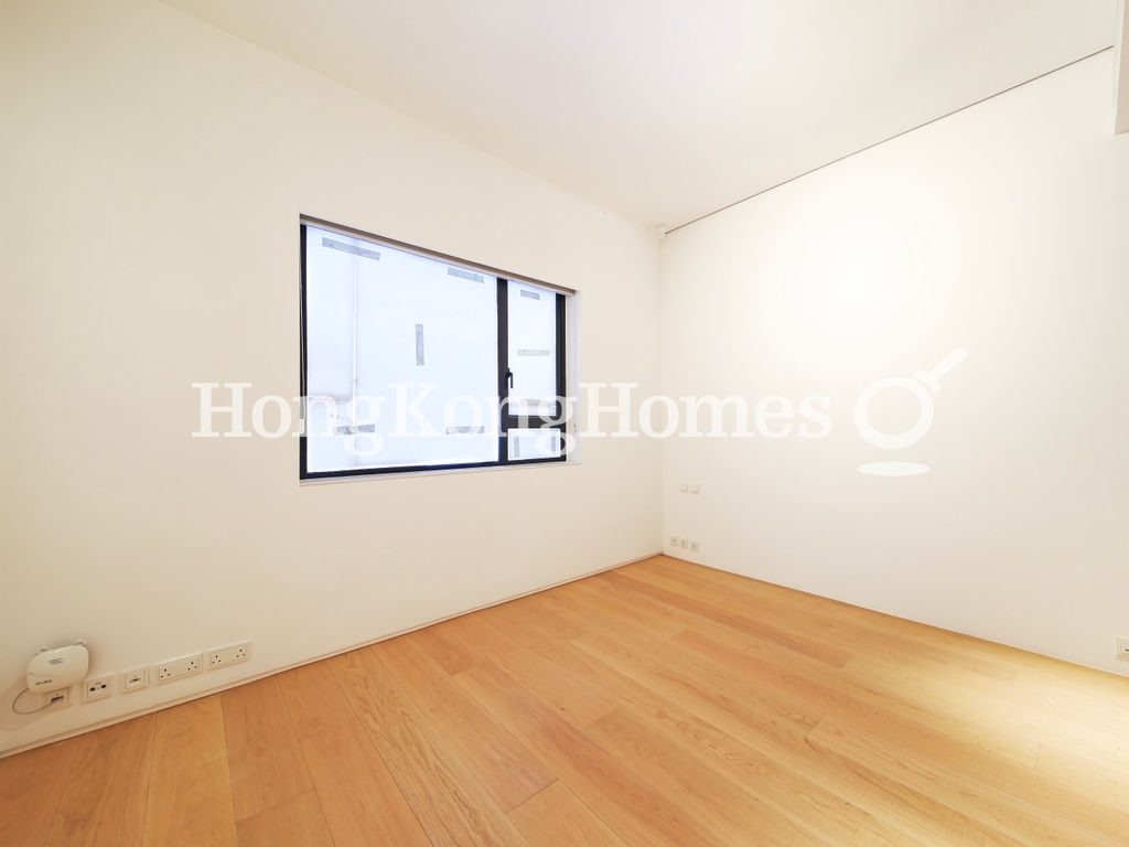 Second Ensuite Bedroom — 高雲大廈，中半山