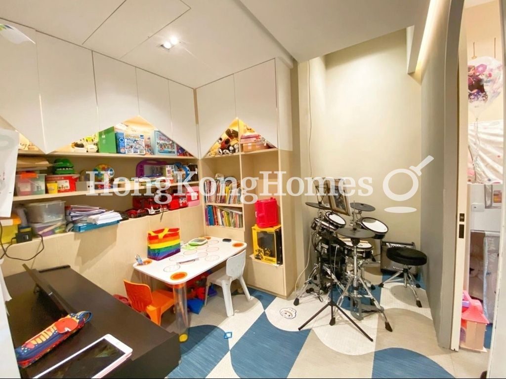 Fourth Bedroom — 逸瓏 - 第5座，九龍塘