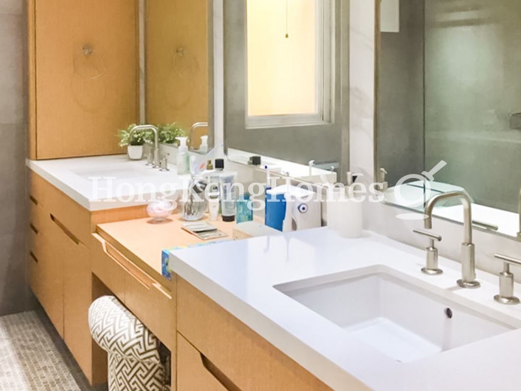 Master Bathroom — 美景臺 A1 座 (E-F)，薄扶林