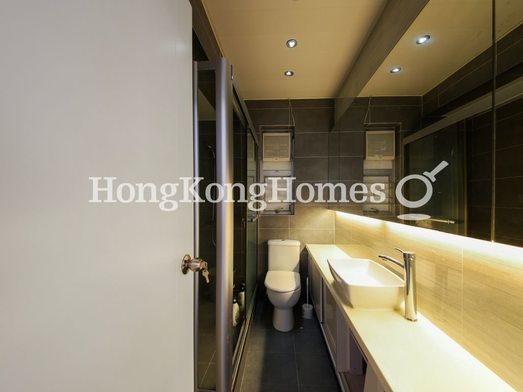 Guest Bathroom — 浣沙花園，銅鑼灣