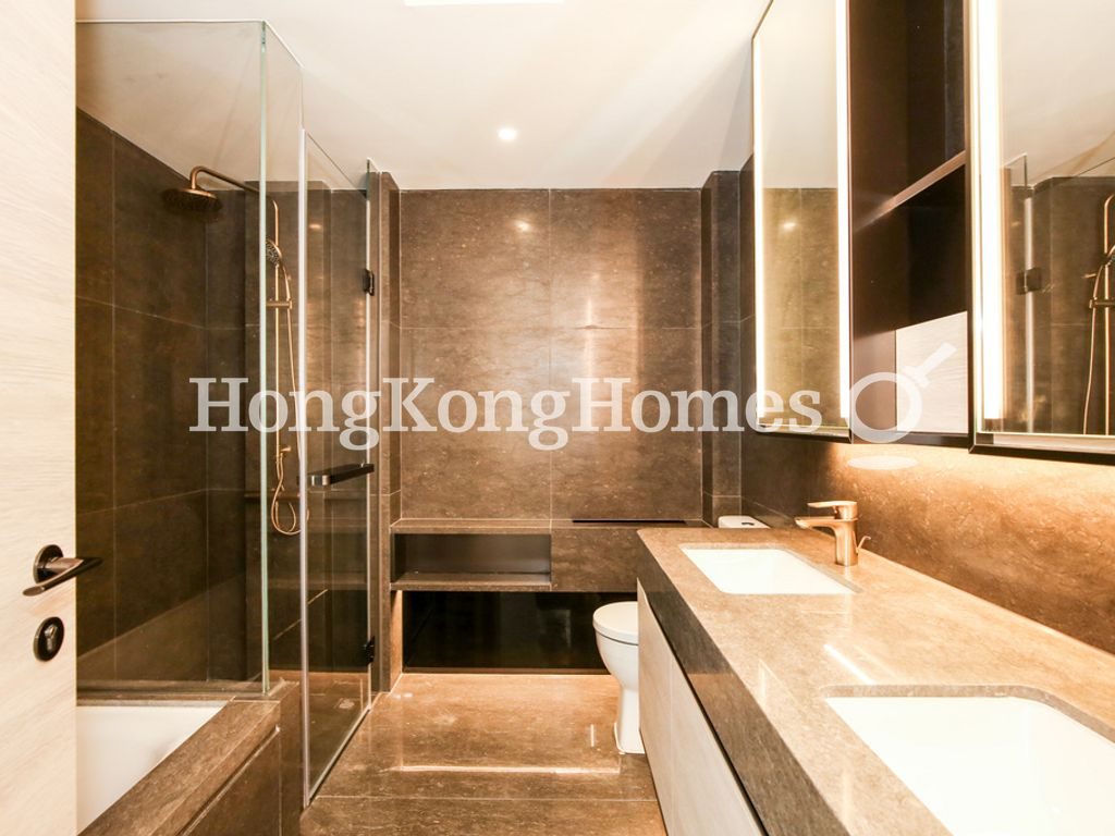 Master Bathroom — 柏蔚山 - 第03座，北角