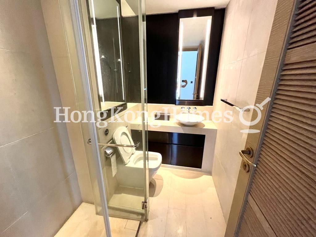 Guest Bathroom — 柏傲山，北角