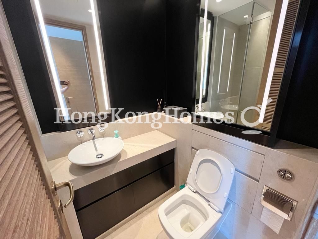 Second Ensuite Bathroom — 柏傲山，北角
