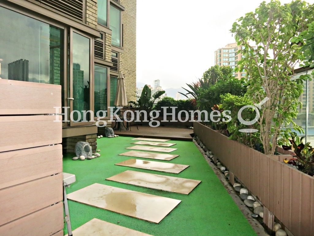 Private Terrace off Kitchen — 半山壹號-半山徑10 號，何文田窩打老道