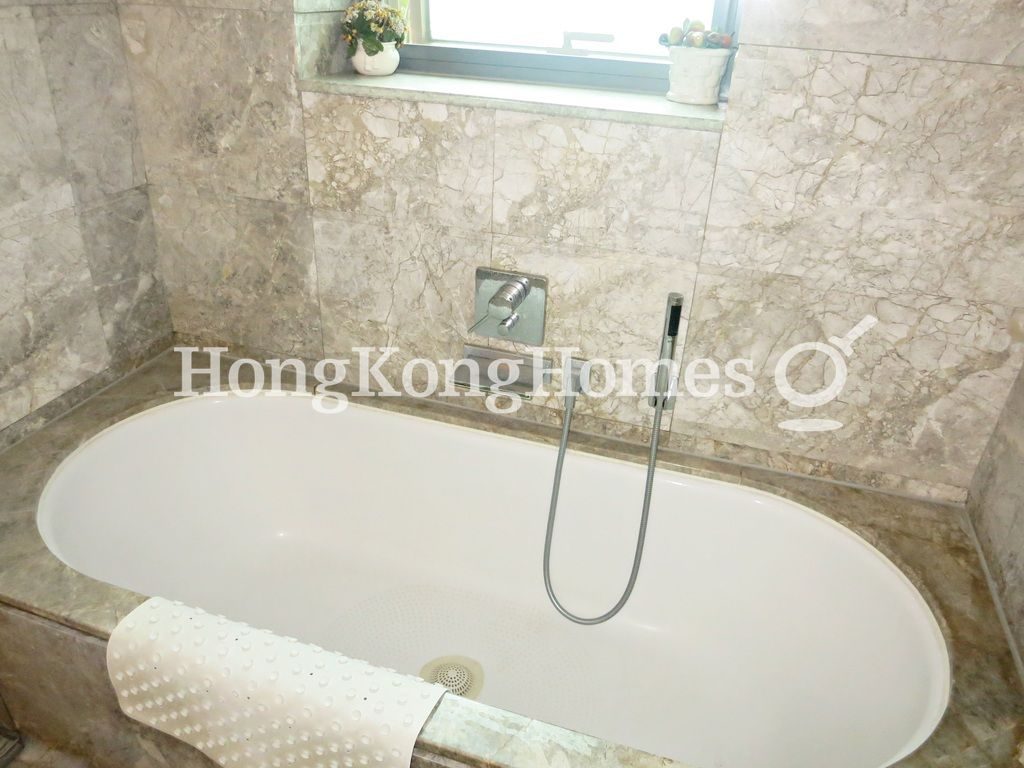 Master Bathroom — 半山壹號-半山徑10 號，何文田窩打老道