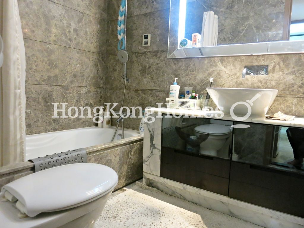 Second Ensuite Bathroom — 半山壹號-半山徑10 號，何文田窩打老道
