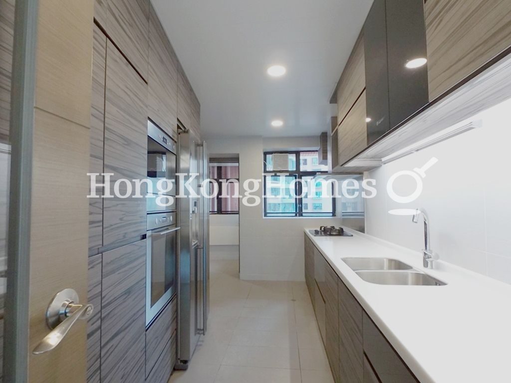 Kitchen — Dynasty Court - Block 04, Mid-levels Central