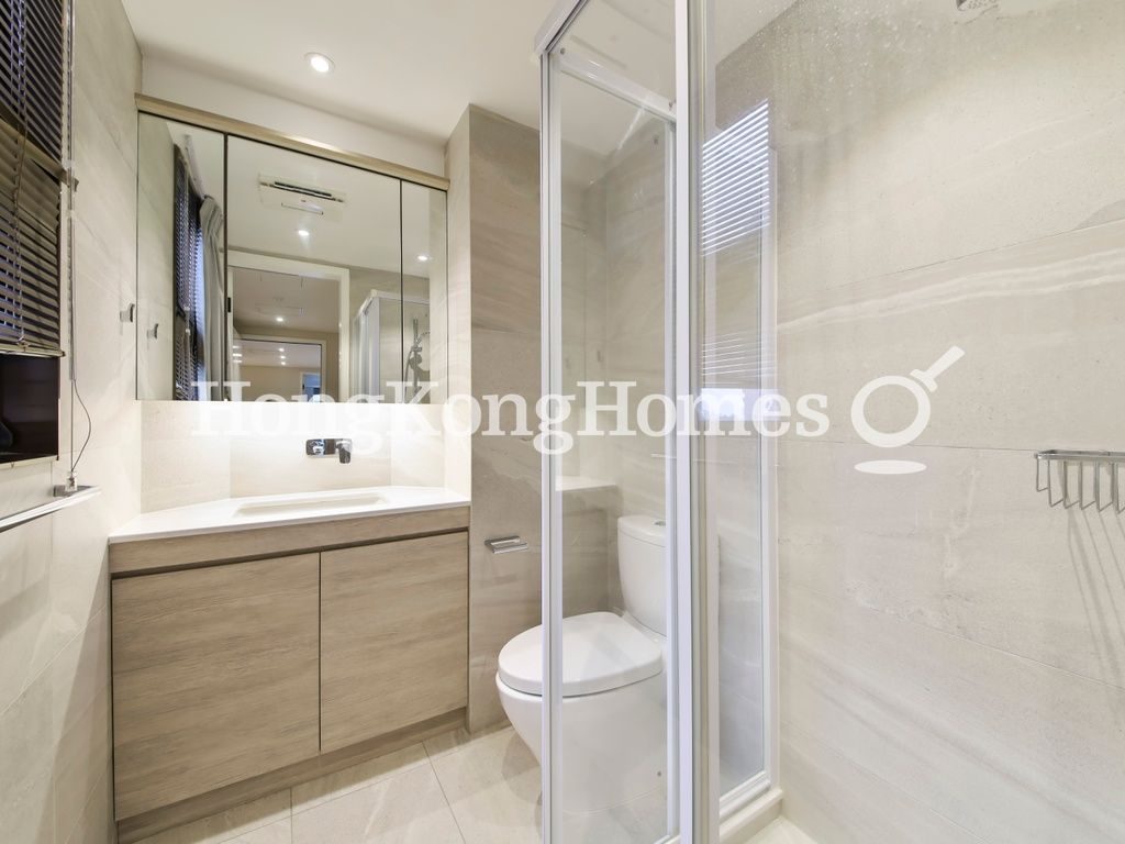 Second Ensuite Bathroom — 陽明山莊 09座 環翠軒，淺水灣