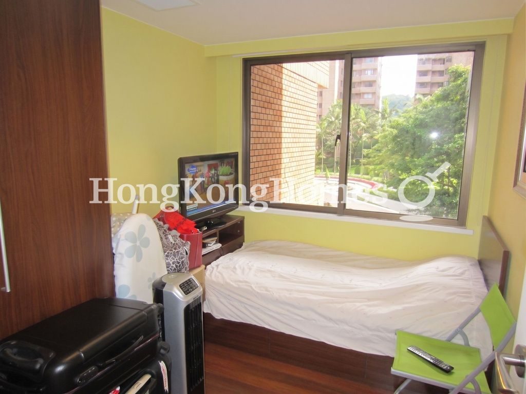 Fourth Bedroom — 陽明山莊 18座 眺景台，淺水灣