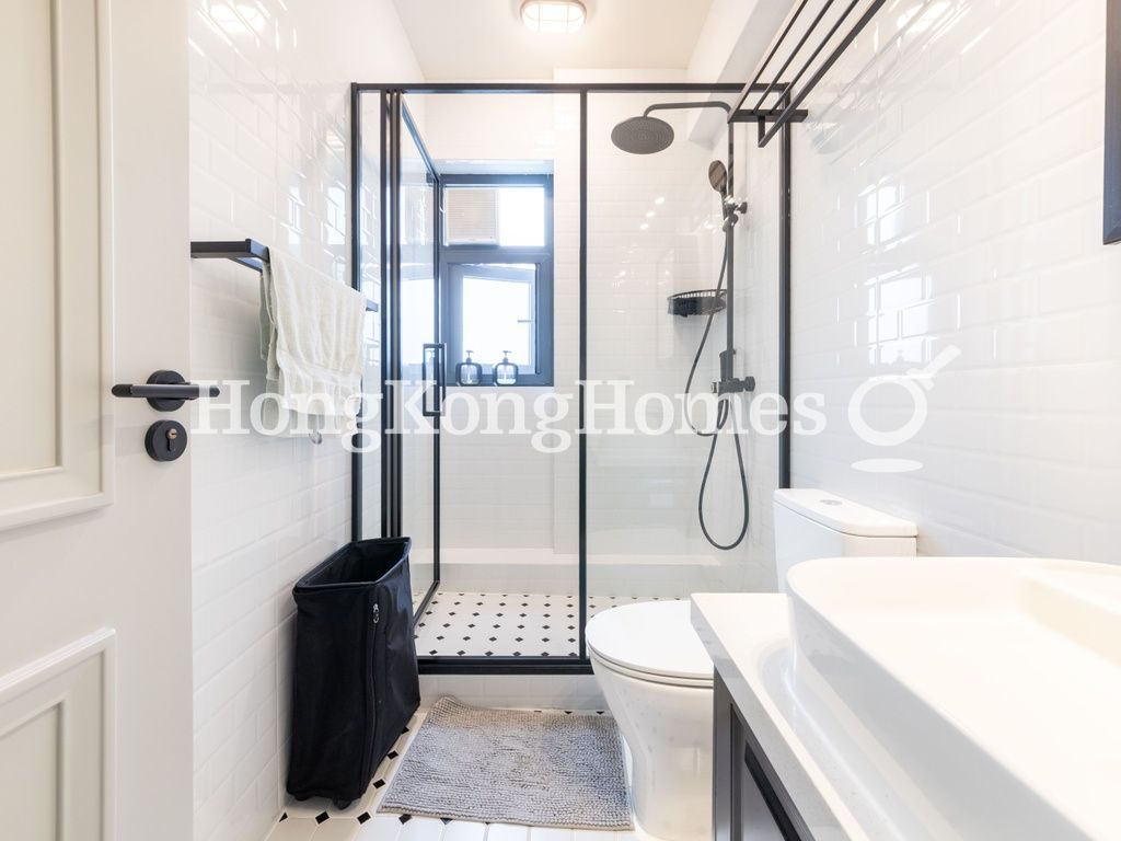 Second Ensuite Bathroom — 麗景園 - 第07-08座，淺水灣