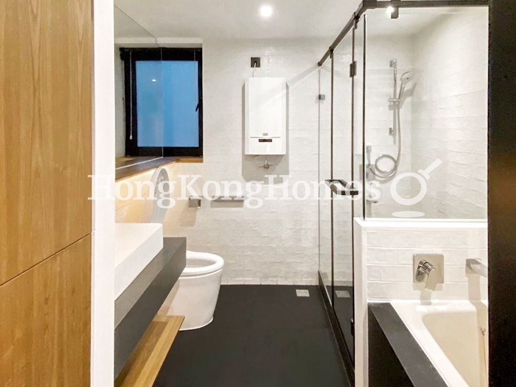 Master Bathroom — 雲地利台 - C座，跑馬地