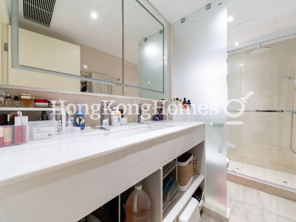 Master Bathroom — 雲暉大廈 - A座，跑馬地