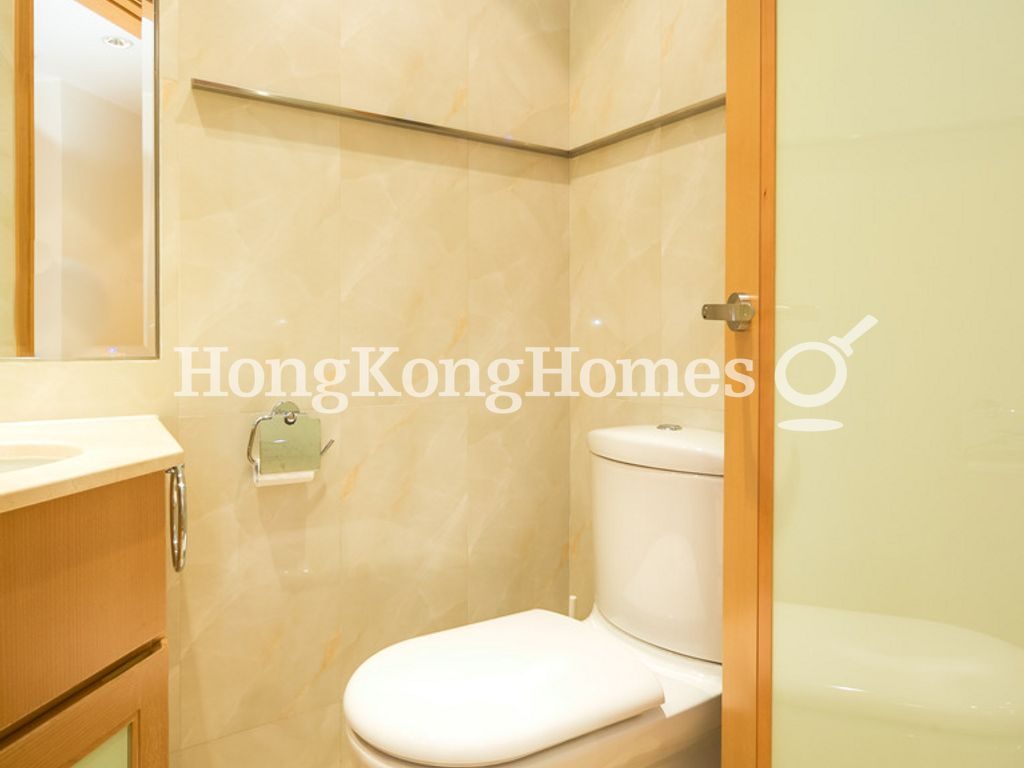Guest Powder Room — 地利根德閣 2座，中半山