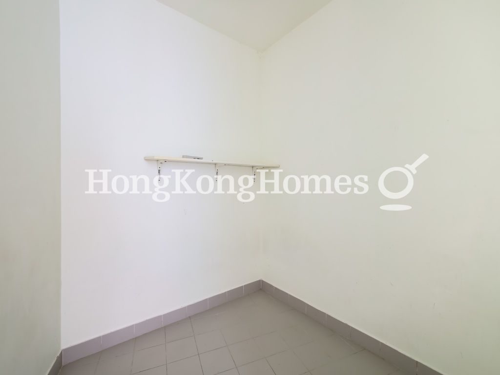 Maid's Room — 世紀大廈 1座，中半山