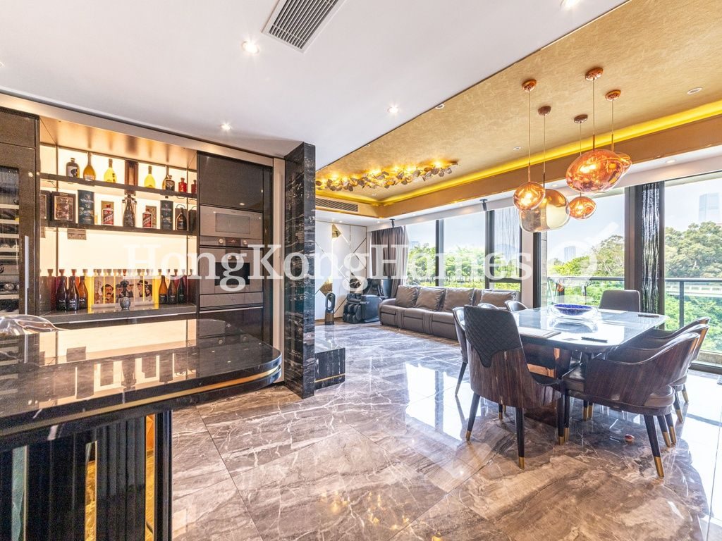 Living and Dining Room — Ultima - Tower 3, Ho Man Tin / Waterloo Road
