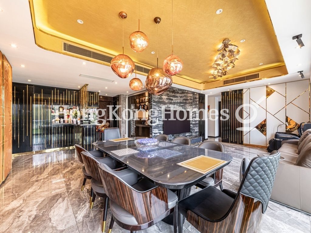 Living and Dining Room — Ultima - Tower 3, Ho Man Tin / Waterloo Road