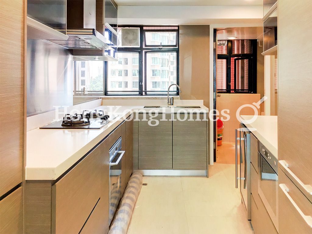 Kitchen — Dynasty Court - Block 03, Mid-levels Central