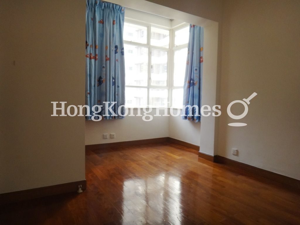 Third Bedroom — 地利根德閣 1座，中半山
