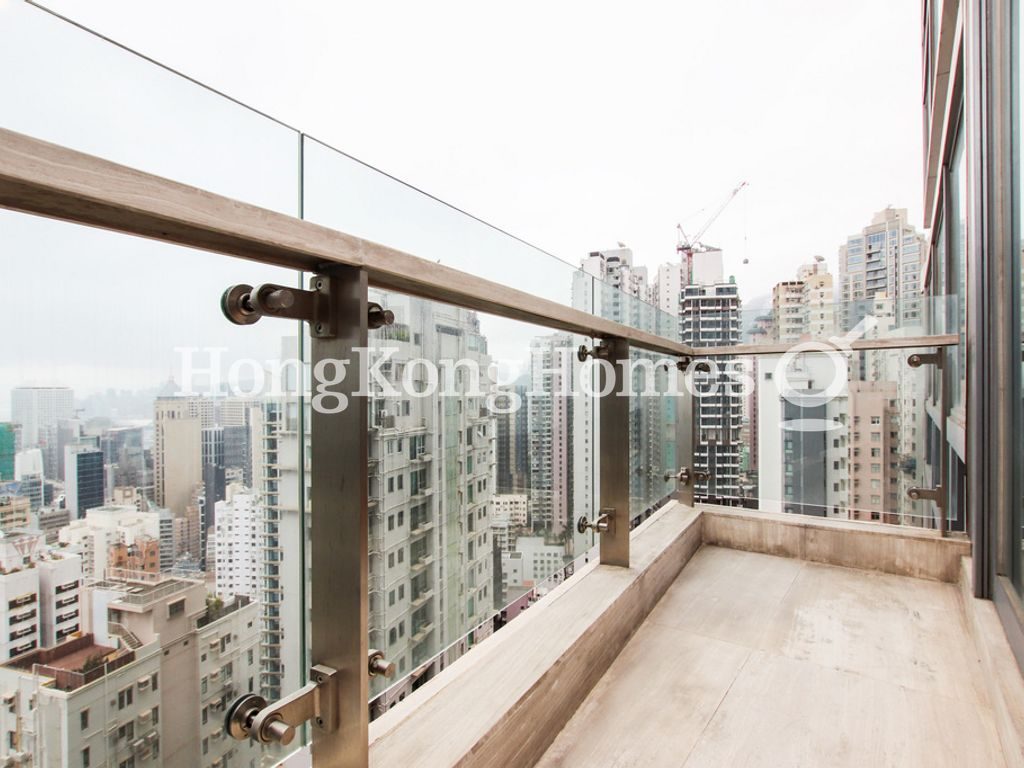 Balcony off Living and Dining Room — 懿峯，西半山