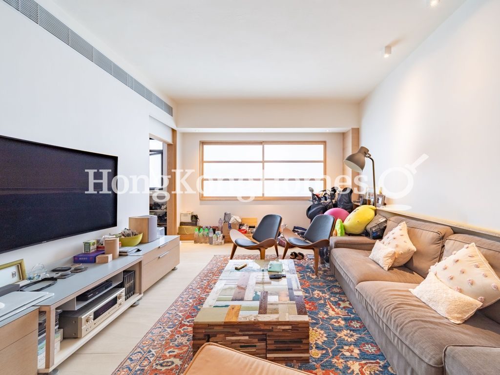 Family Room — 碧荔道 47-49 號，薄扶林
