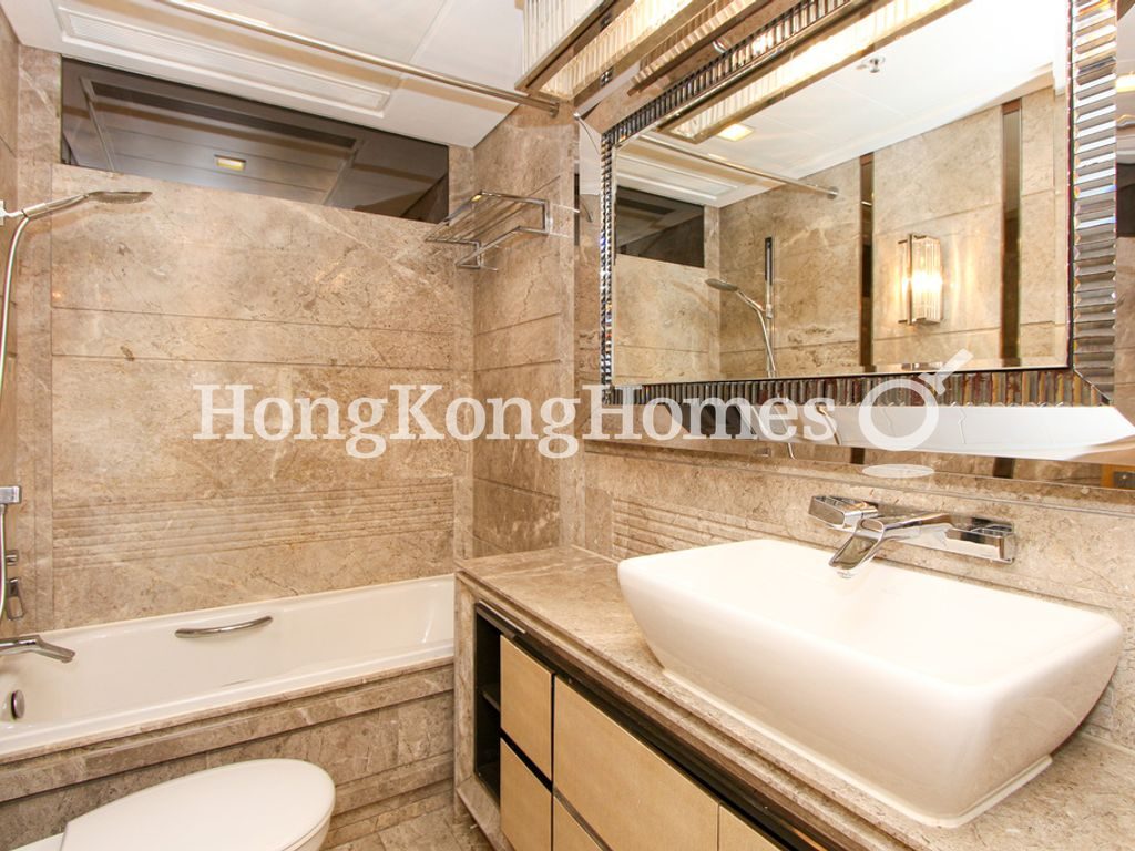 Guest Bathroom — 君珀，中半山
