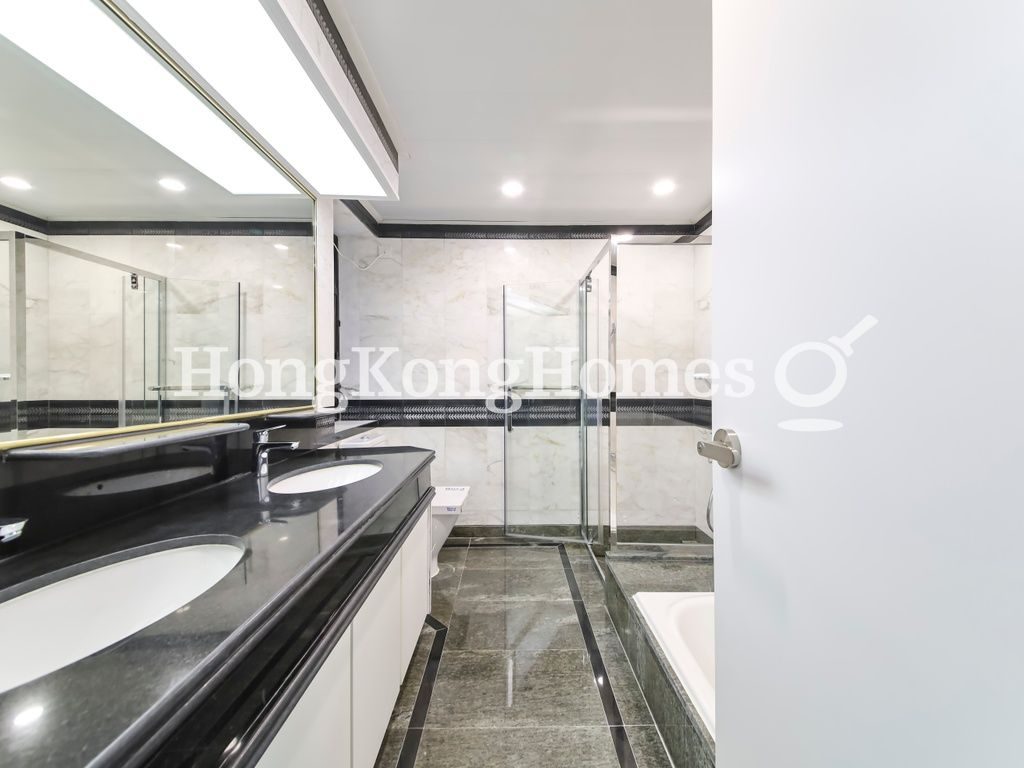 Master Bathroom — 帝景園 - 第05座，中半山