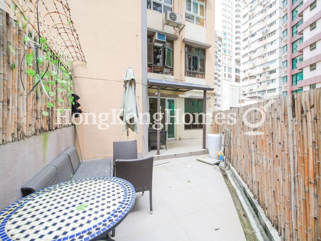 Private Terrace off Master Bedroom — 豪景閣，西半山