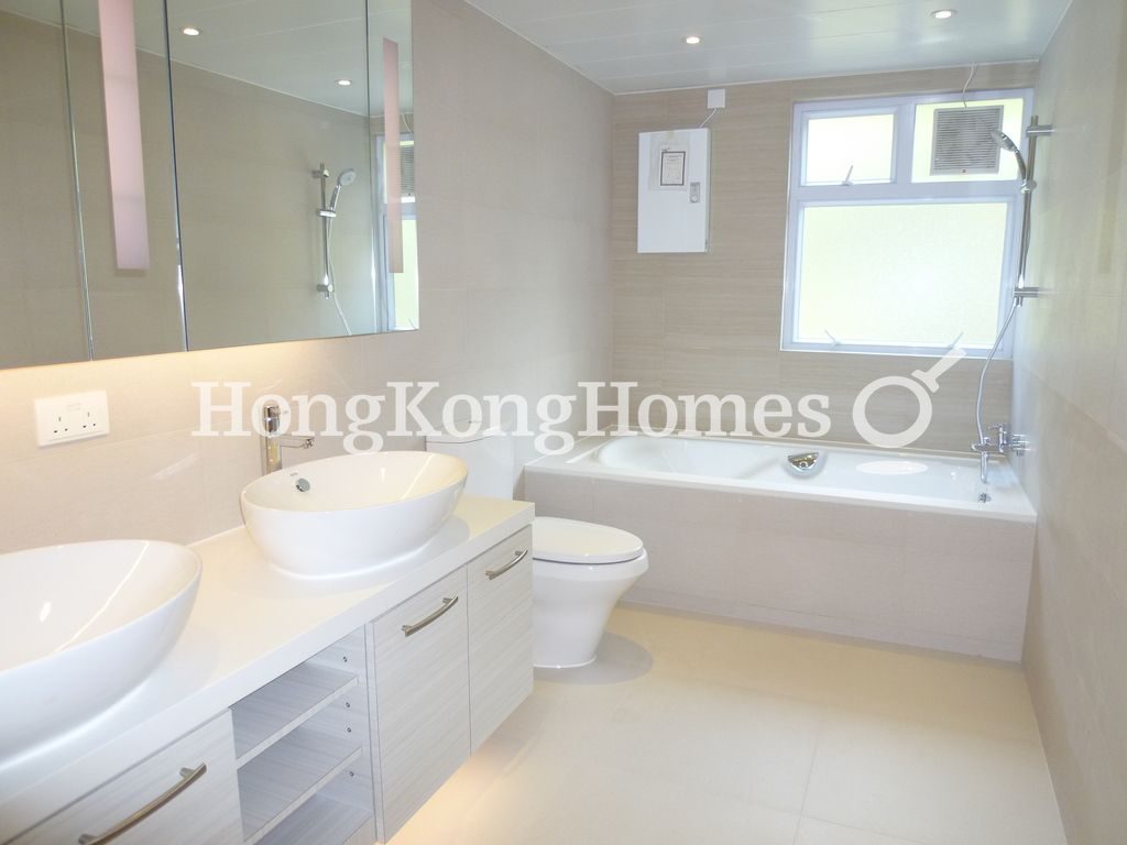 Master Bathroom — 華景園 - 第01座，淺水灣