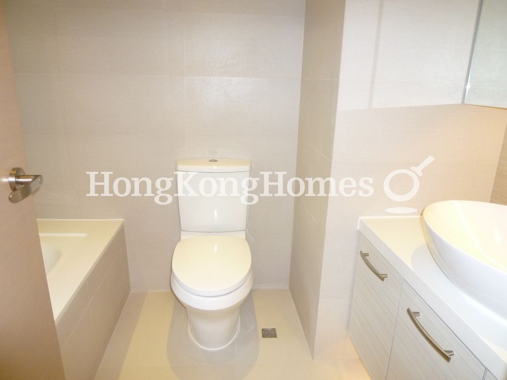 Second Ensuite Bathroom — 華景園 - 第01座，淺水灣