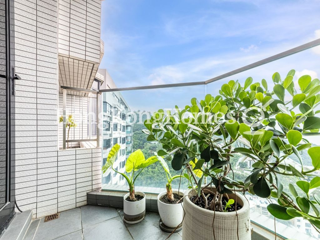 Balcony off Living Room — 華景園 - 第02座，淺水灣