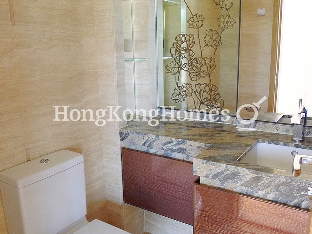 Second Ensuite Bathroom — Larvotto - Block 2, Ap Lei Chau