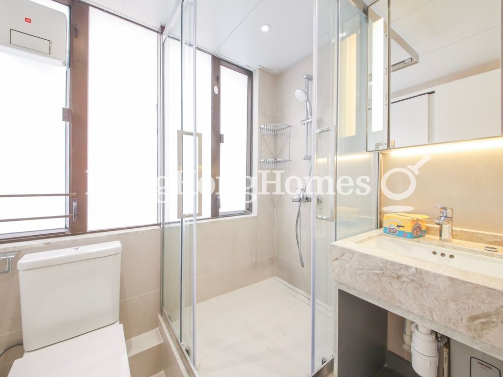 Second Ensuite Bathroom — Robinson Road, 1, Mid-levels Central
