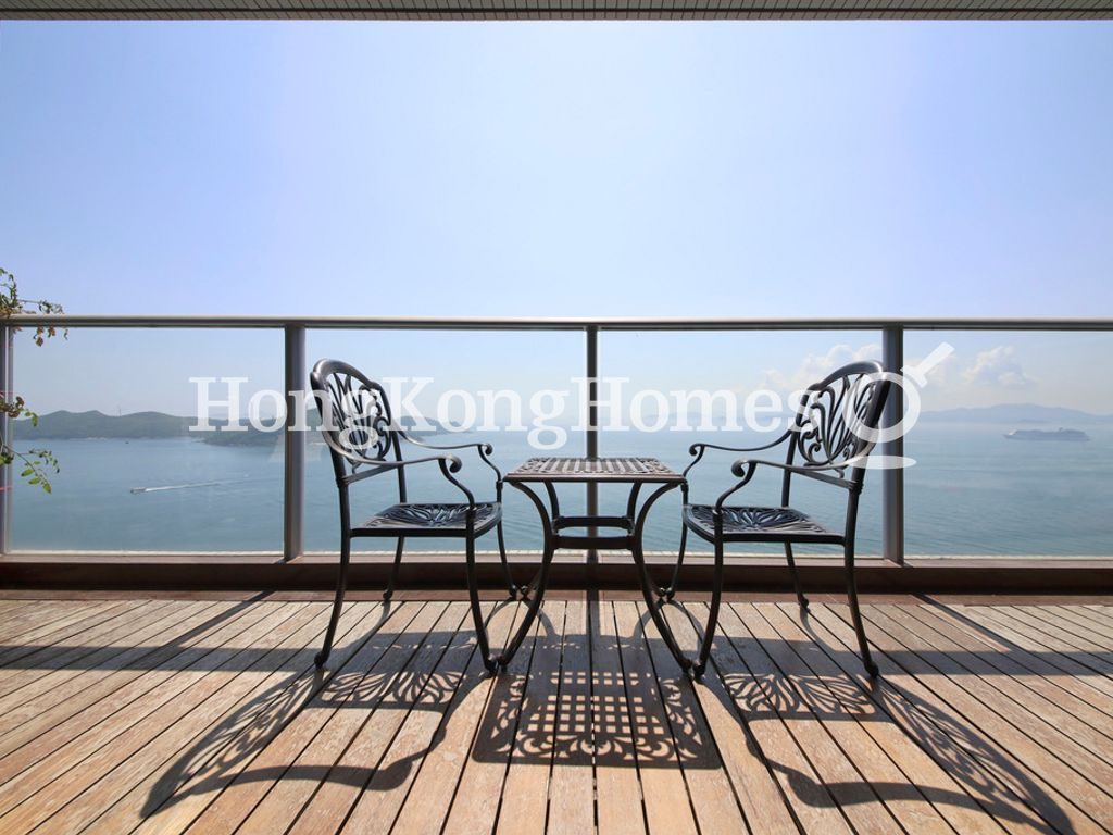 Balcony off Living and Dining Room — 貝沙灣 04期, 南灣，薄扶林